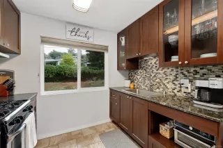 Photo #5: 240002261 Listing