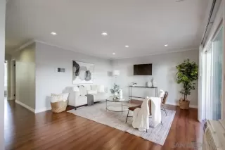 Photo #6: 240002270 Listing