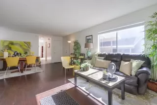 Photo #1: 240002287 Listing