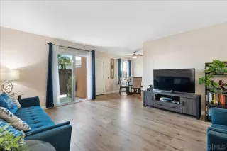 Photo #4: 240002292 Listing 