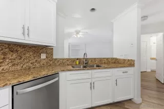 Photo #3: 240002325 Listing