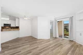 Photo #4: 240002325 Listing