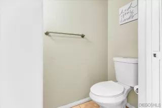 Photo #5: 240002330 Listing