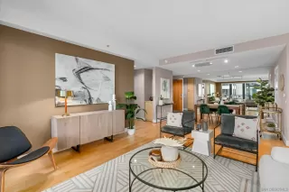 Photo #5: 240002360 Listing