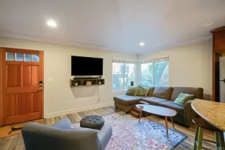 Photo #5: 240002384 Listing