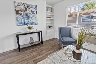 Photo #1: 240002435 Listing