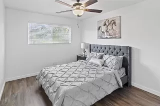 Photo #5: 240002435 Listing