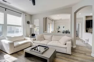 Photo #1: 240002453 Listing