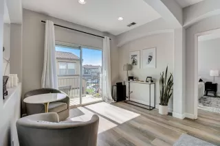 Photo #2: 240002453 Listing