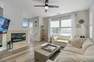 Photo #5: 240002453 Listing