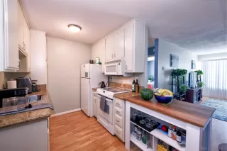 Photo #3: 240002455 Listing