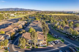 Photo #2: 240002458 Listing