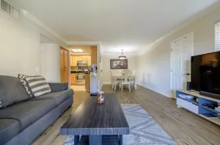 Photo #2: 240002471 Listing