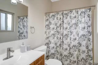 Photo #3: 240002475 Listing