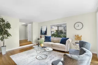 Photo #5: 240002504 Listing