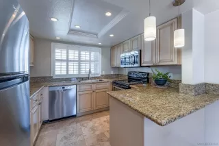 Photo #3: 240002597 Listing 