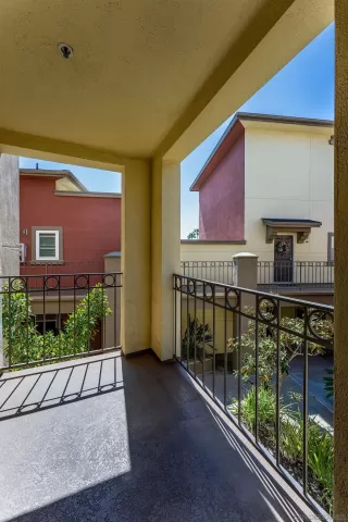 Photo #5: 240002597 Listing 