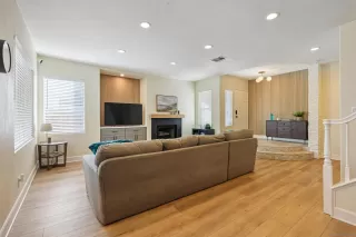 Photo #5: 240002631 Listing