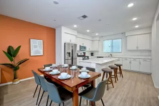 Photo #1: 240002666 Listing