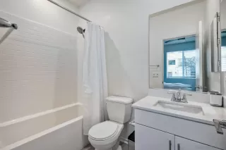 Photo #6: 240002666 Listing