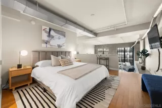 Photo #1: 240002688 Listing