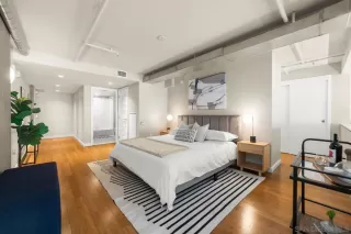 Photo #2: 240002688 Listing