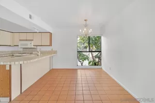 Photo #6: 240002736 Listing