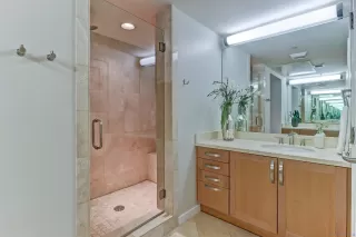 Photo #5: 240002745 Listing