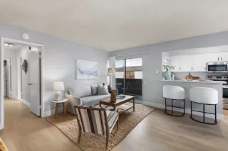 Photo #2: 240002787 Listing