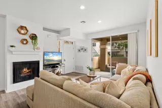 Photo #3: 240002819 Listing