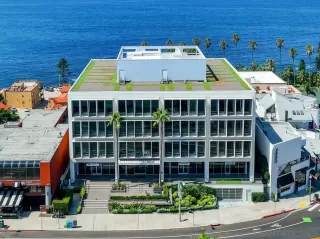 Photo #5: 240002833 Listing