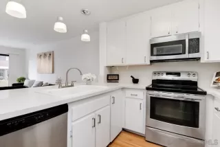 Photo #6: 240002849 Listing