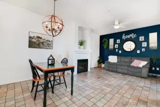 Photo #4: 240002853 Listing