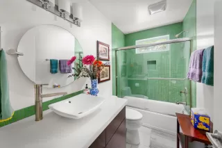 Photo #5: 240002914 Listing