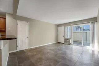 Photo #4: 240002941 Listing 