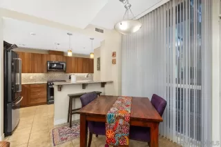 Photo #6: 240002968 Listing