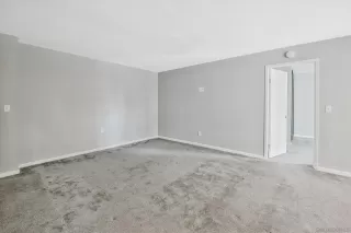 Photo #4: 240002972 Listing 