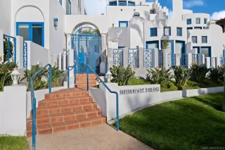 Photo #2: 240002973 Listing