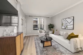 Photo #4: 240002977 Listing