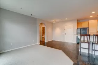 Photo #5: 240002986 Listing 