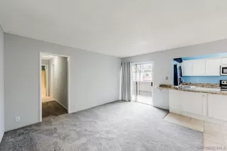 Photo #2: 240002988 Listing 