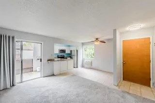 Photo #3: 240002988 Listing 