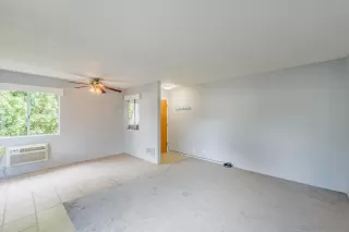 Photo #4: 240002988 Listing 