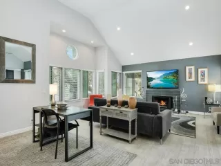 Photo #2: 240002999 Listing