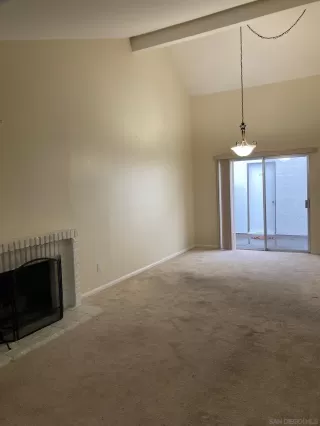 Photo #5: 240003015 Listing 