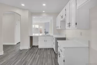 Photo #1: 240003033 Listing