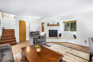 Photo #3: 240003073 Listing