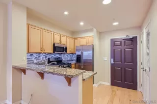 Photo #1: 240003074 Listing