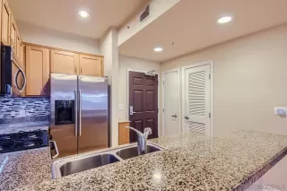 Photo #5: 240003074 Listing