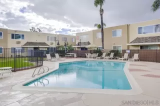 Photo #3: 240003112 Listing